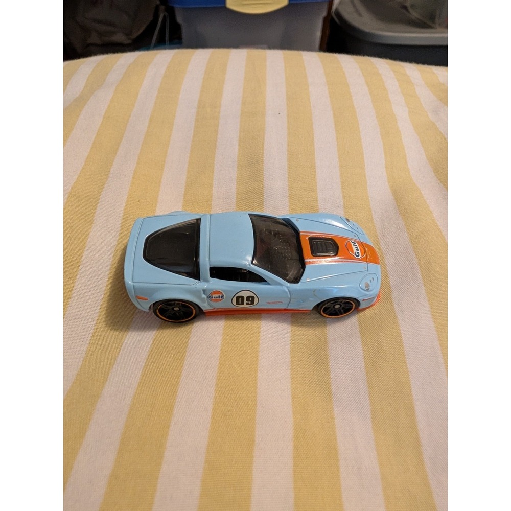 Hot Wheels 2010 Chevy Corvette C6-R Gulf Oil Limited Edition 1:64 Scale Blue